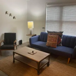 https://quaint-north-gulch-condo-w-2-king-beds.nashville-hotels.org