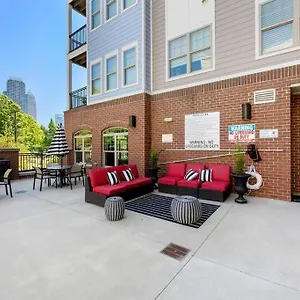  Apartment Uptown Elegance Gym, Pool, Wine